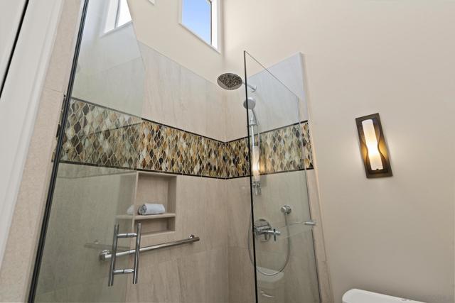 429 S Sierra Ave, Solana Beach CA: https://media.crmls.org/mediaz/39506577-c6b0-408b-b230-1dbe2a242809.jpg