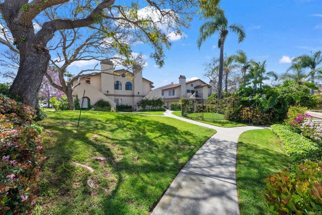 7636 Palmilla Drive, San Diego CA: https://media.crmls.org/mediaz/3950fa05-4773-4229-9b30-106106e5eacc.jpg