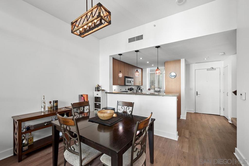 325 7th Ave - photo 16