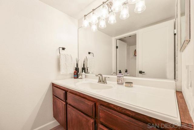 6140 Calle Mariselda, San Diego CA: https://media.crmls.org/mediaz/3951dd89-dbe2-415a-906f-bb681870ee69.jpg