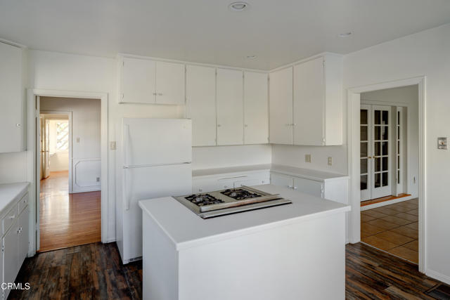 Detail Gallery Image 8 of 37 For 4463 Commonwealth Ave, La Canada Flintridge,  CA 91011 - 3 Beds | 2 Baths