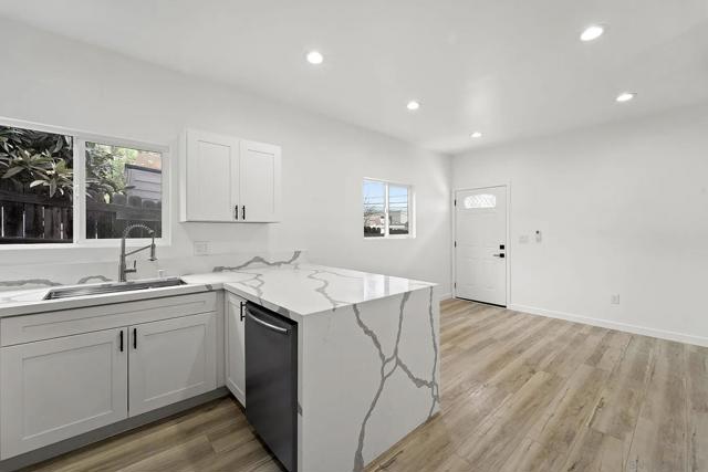 7229 Mohawk St, San Diego CA: https://media.crmls.org/mediaz/39535ee4-308c-45a8-a91b-e89b816b3557.jpg