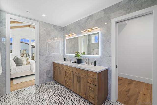 466 Westbourne, San Diego CA: https://media.crmls.org/mediaz/39547b01-2d2f-4c9d-abbf-ac0a8d2dad74.jpg