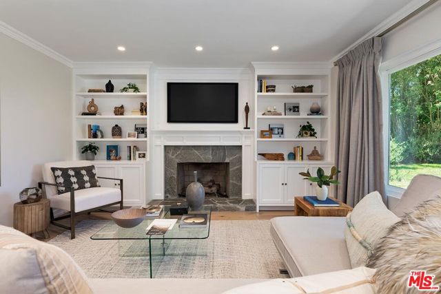 2968 Nicada Drive, Los Angeles CA: https://media.crmls.org/mediaz/39550dfc-df98-4de2-9ef7-0e7412088ac6.jpg