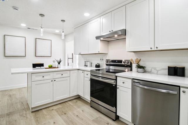 35593 Cleremont Dr, Newark CA: https://media.crmls.org/mediaz/3955c69f-7f8e-481f-9574-779716b00ba2.jpg