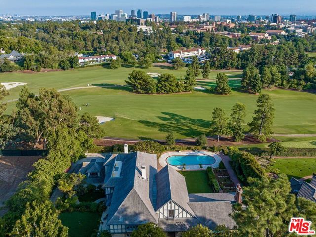 543 Perugia Way, Los Angeles CA: https://media.crmls.org/mediaz/395683f1-e565-4299-beac-d6f86a21c5a2.jpg