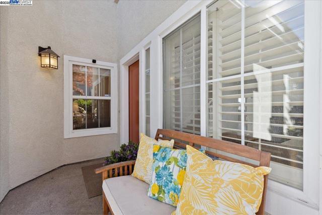 231 Stetson Dr, Danville CA: https://media.crmls.org/mediaz/3956ae70-7eb2-45ab-86da-4944fe13b2f2.jpg