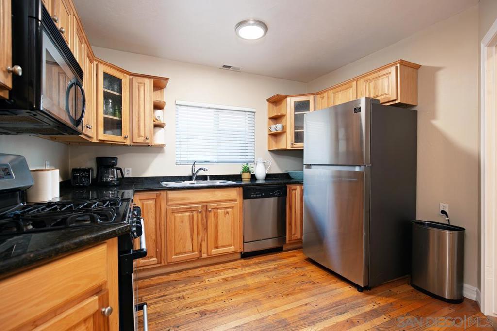 MLS #250040960SD image #9