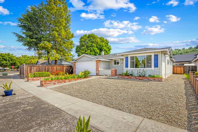 702 Cree Drive, San Jose CA: https://media.crmls.org/mediaz/395811dc-8bbc-4ffa-8ad3-7b7306af4769.jpg