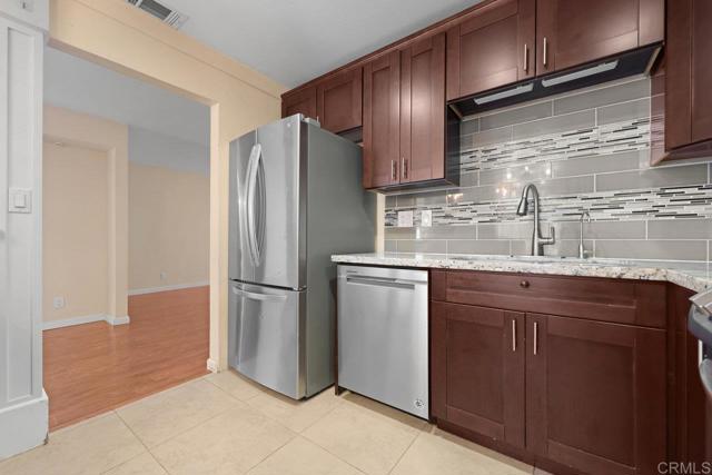 Detail Gallery Image 12 of 38 For 1640 Maple Dr #32,  Chula Vista,  CA 91911 - 3 Beds | 2 Baths