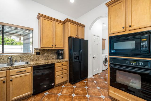 52685 Avenida Ramirez, La Quinta CA: https://media.crmls.org/mediaz/3958816c-0471-4f07-8383-5e559512cd0e.jpg