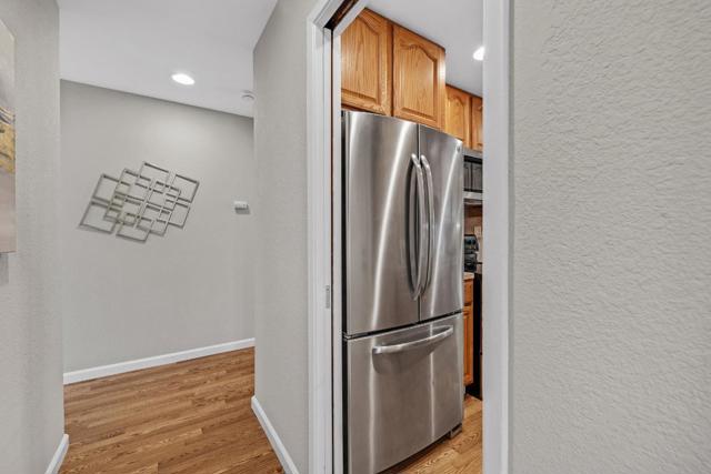 43270 Newport, Fremont CA: https://media.crmls.org/mediaz/3958bd28-b819-40c7-9fe7-b199adf09ee2.jpg