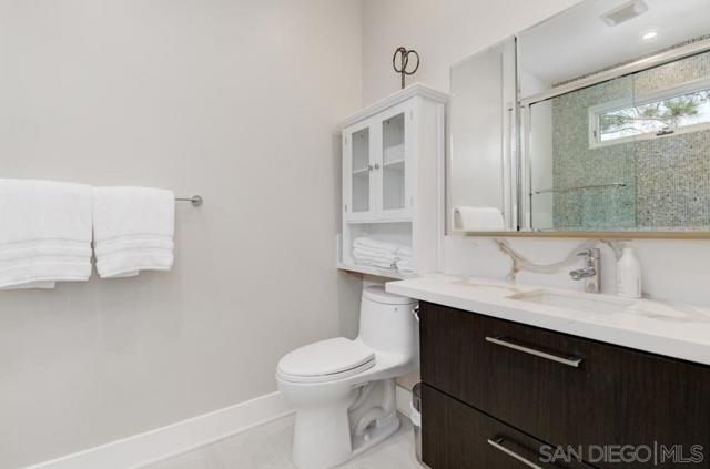 Image 23 of 29 For 13594 Mar Scenic Dr