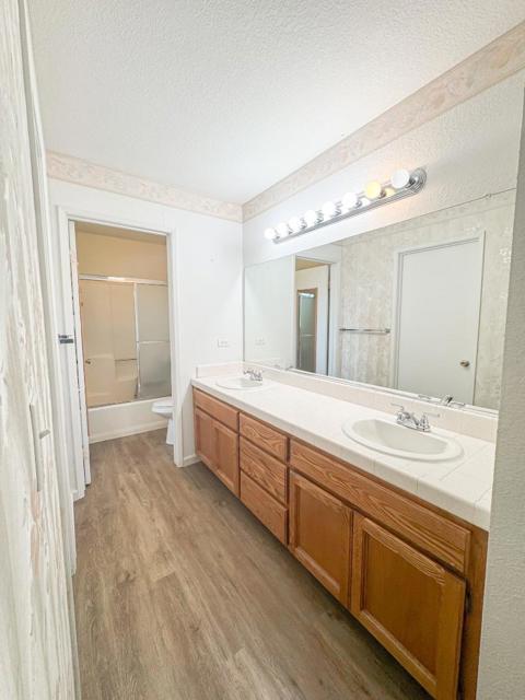 1046 Santa Barbara Street, Los Banos CA: https://media.crmls.org/mediaz/3958e9b2-227b-4070-8276-4db340d4d87f.jpg