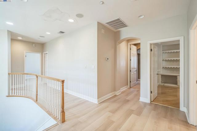 2089 Staghorn Way, Livermore CA: https://media.crmls.org/mediaz/395a33be-b603-4f59-8d94-a255de1d74d6.jpg
