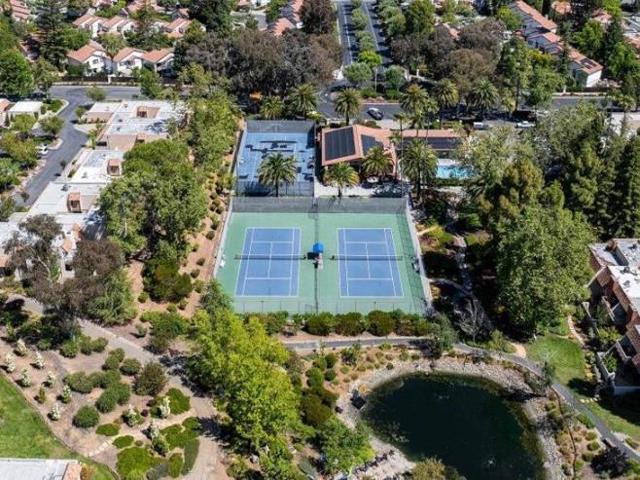 142 Calle Larga, Los Gatos CA: https://media.crmls.org/mediaz/395a3ffd-cd2b-4d5d-b8ba-100b434227a8.jpg
