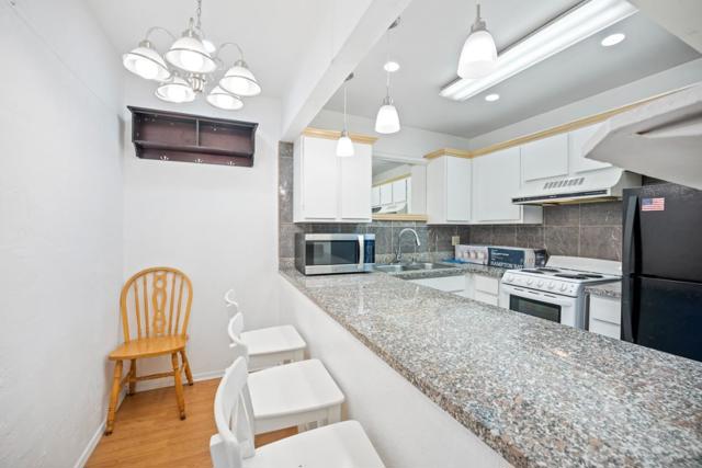 441 W Macarthur Boulevard, Oakland CA: https://media.crmls.org/mediaz/395ab93c-f58a-4c00-8dc0-299d5b92b1f7.jpg