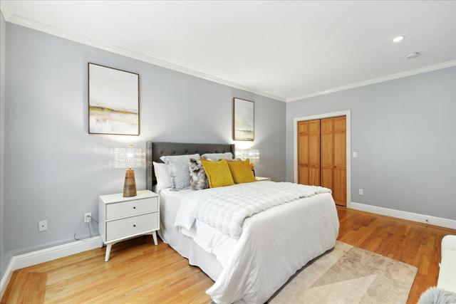 430 Hamilton Street, San Francisco CA: https://media.crmls.org/mediaz/395b4d21-f908-4f47-bc09-2f98327e8785.jpg