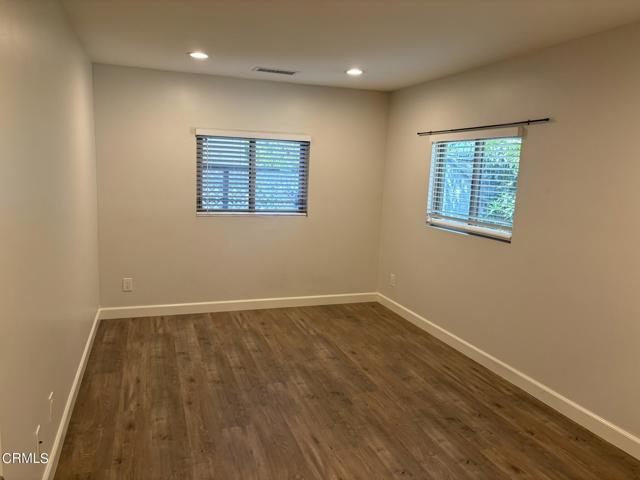 Detail Gallery Image 9 of 13 For 127 Bundren St, Oak View,  CA 93022 - 2 Beds | 1 Baths