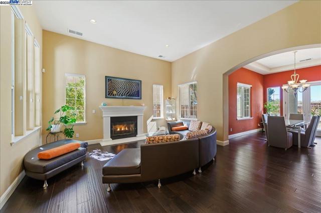 3055 Hastings Way, San Ramon CA: https://media.crmls.org/mediaz/395cca6c-c944-4586-b2ce-b2ab5aec4659.jpg