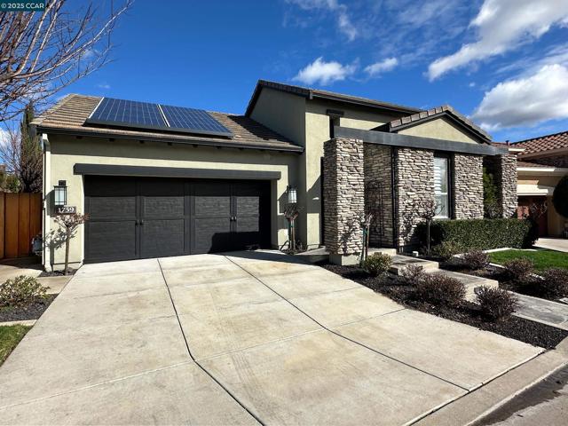 1759 Latour Ave, Brentwood CA: https://media.crmls.org/mediaz/395cfc49-1016-49dc-aa0b-71dbb9062107.jpg