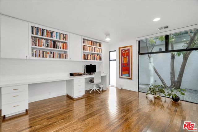 3719 Butler Avenue, Los Angeles CA: https://media.crmls.org/mediaz/395e1487-b5a7-464f-b7d7-b78b0f158c31.jpg