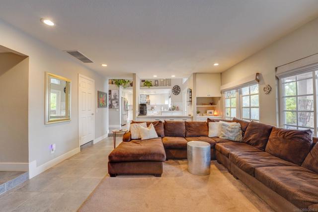 Image 16 of 33 For 11695 Scripps Lake Drive