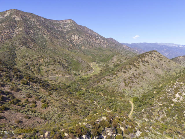 1797 Foothill Road, Ojai CA: https://media.crmls.org/mediaz/395ef746-71af-43e1-9b0a-06368595fa65.jpg
