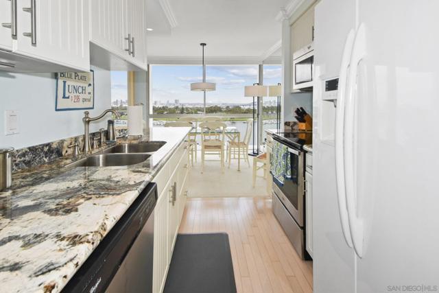 Image 13 of 27 For 1770 Avenida Del Mundo  Unit #1007