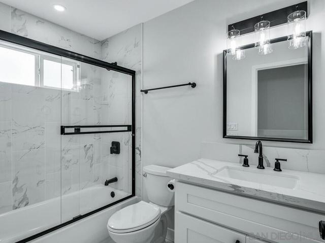 Image 19 of 33 For 1064 11th Street  Unit #1