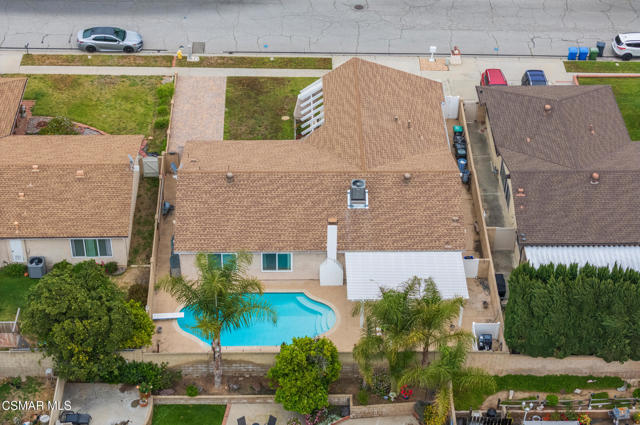 2705 N Broadmoor Avenue, Simi Valley CA: https://media.crmls.org/mediaz/3961aacf-dfb7-42e3-a929-1580e562d623.jpg