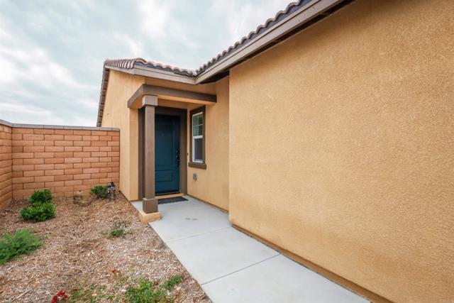 Detail Gallery Image 4 of 40 For 25601 Pine Ridge Rd, Homeland,  CA 92548 - 3 Beds | 2 Baths