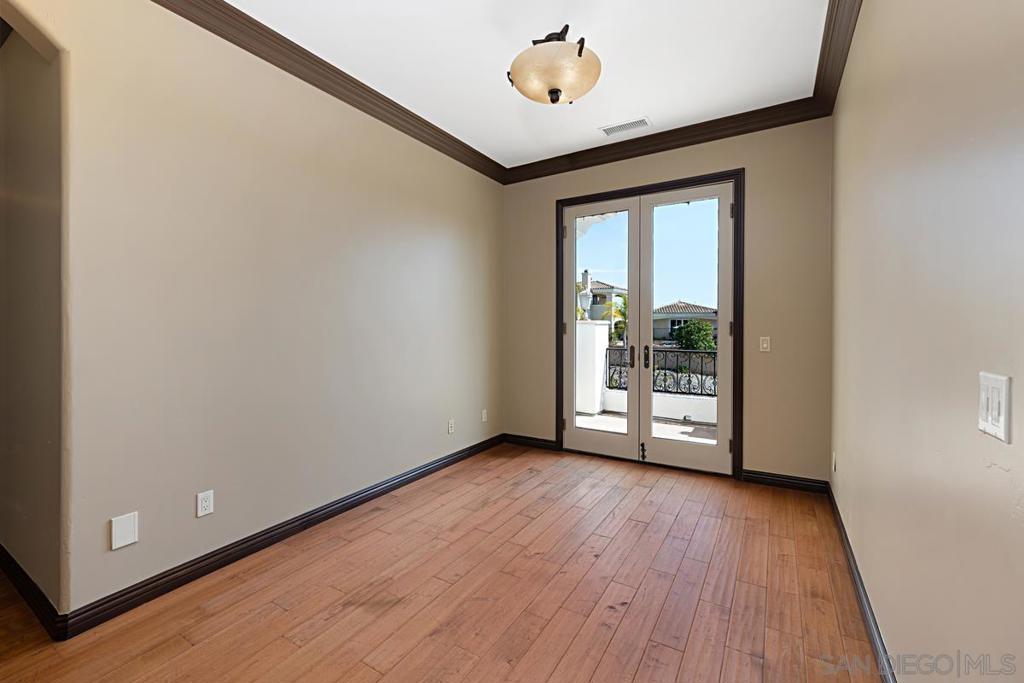 MLS #250034511SD image #37