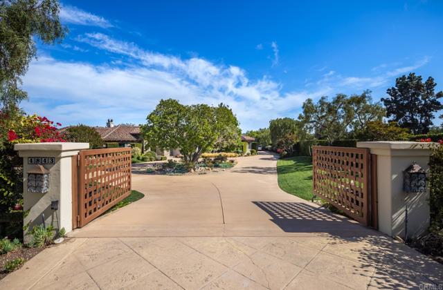 4843 La Jacaranda, Rancho Santa Fe CA: https://media.crmls.org/mediaz/3962c4cd-46a3-49fc-84c5-fa1a39cc6f47.jpg