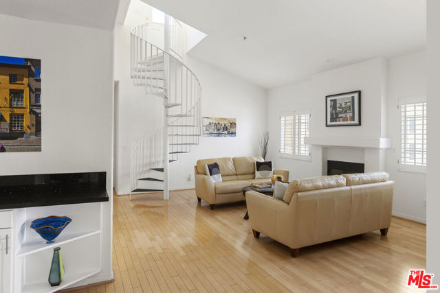 10630 Moorpark Street, North Hollywood CA: https://media.crmls.org/mediaz/3962e919-94ae-47d3-b28d-1811d0a3a5a5.jpg