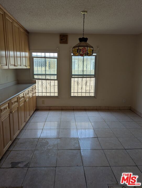 2134 8th Avenue, Los Angeles CA: https://media.crmls.org/mediaz/39635d8f-9b8a-47c1-9320-472cc692c1d7.jpg
