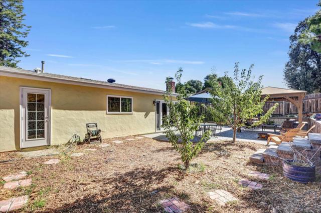 9684 LUTHERAN WAY, Santee CA: https://media.crmls.org/mediaz/39640514-a21d-4aa3-8de0-96147437a5c4.jpg