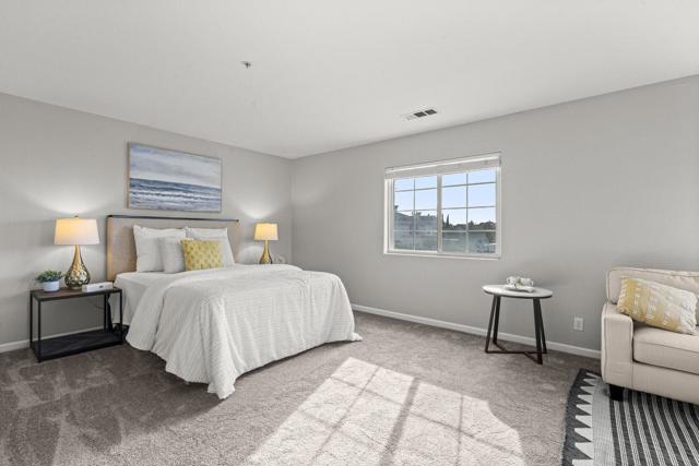 32447 Pacific Grove Way, Union City CA: https://media.crmls.org/mediaz/39659d98-1107-422c-b724-f8475034b9c1.jpg