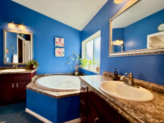 1220 Tasman Drive, Sunnyvale CA: https://media.crmls.org/mediaz/39662bb6-ccc1-4139-a639-357db2200de8.jpg