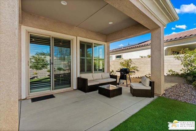 24 Cabernet, Rancho Mirage CA: https://media.crmls.org/mediaz/3966e667-c5aa-44fc-87eb-0dcfb0dc3ba5.jpg
