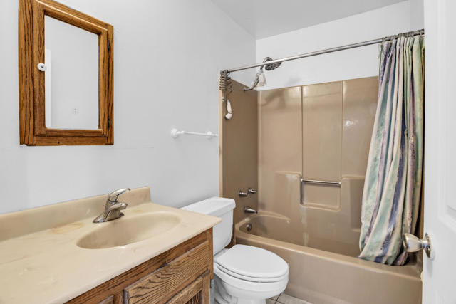 55540 Shannon Road, Landers CA: https://media.crmls.org/mediaz/39670967-cf21-4c6b-9d3f-a1487151ac59.jpg