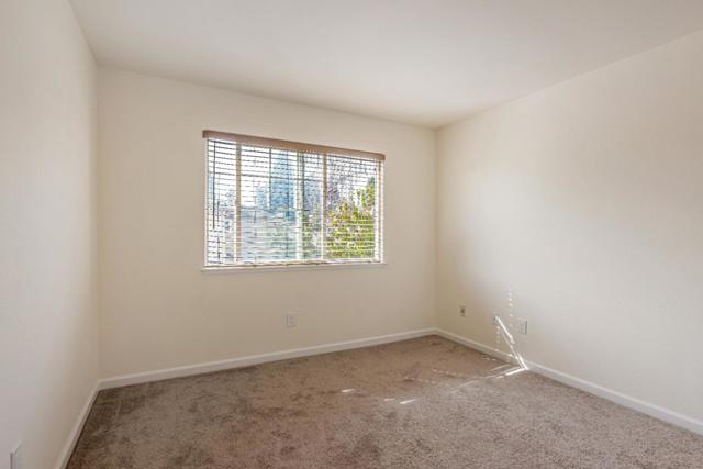 5111 Venice Court, Pleasanton CA: https://media.crmls.org/mediaz/39675bd5-5da1-4c49-bd43-ae1786befe47.jpg