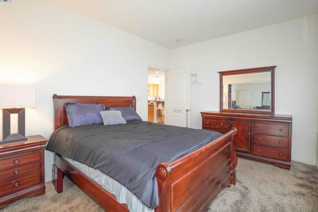 5018 Southport Ct, Antioch CA: https://media.crmls.org/mediaz/39684af2-dbe2-47f4-9f14-c0abeae0172f.jpg
