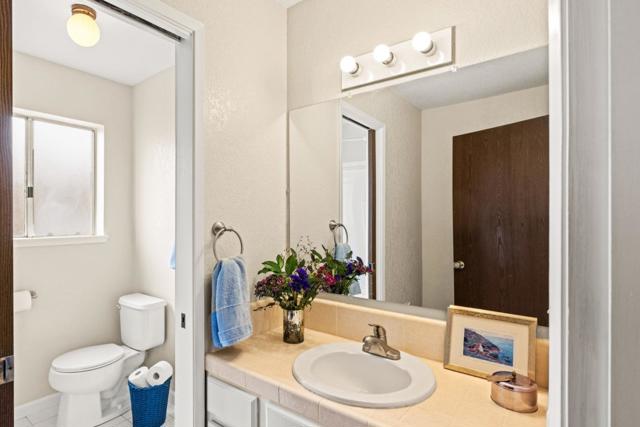 3097 Messinger Drive, Marina CA: https://media.crmls.org/mediaz/39694031-8dbd-4ee8-9e01-791974b30999.jpg
