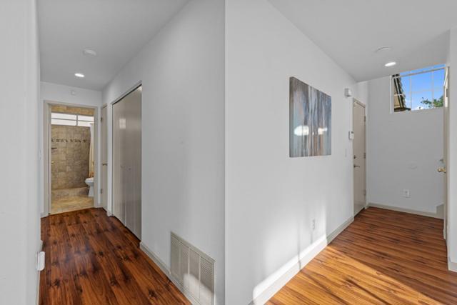 9082 Spencer Court, Gilroy CA: https://media.crmls.org/mediaz/39698553-bce4-474d-b384-106732e06f87.jpg