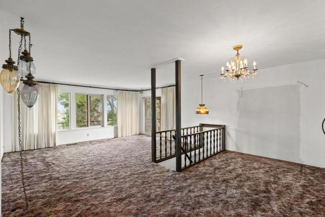 3705 Encline Way, Belmont CA: https://media.crmls.org/mediaz/3969bb9f-efa9-496b-b922-10c98542425b.jpg