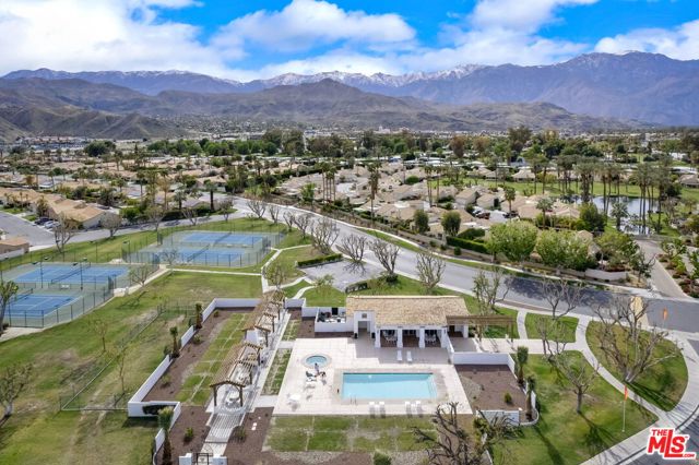 69385 Avenida De Las Montanas, Cathedral City CA: https://media.crmls.org/mediaz/396a4a7f-bc30-45f7-9924-fa1273f649cc.jpg