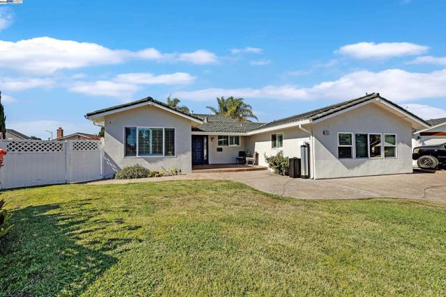 4955 Swindon Pl, Newark CA: https://media.crmls.org/mediaz/396a6219-f31b-4939-b8c1-828da1290f20.jpg