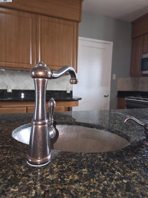 2305 Tennessee St, Vallejo CA: https://media.crmls.org/mediaz/396b3d3f-e50e-448d-aa4d-7e991d4a497f.jpg