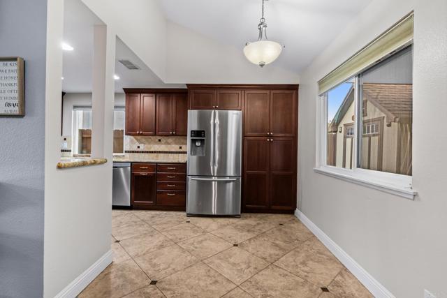 Home for Sale in Lakeside